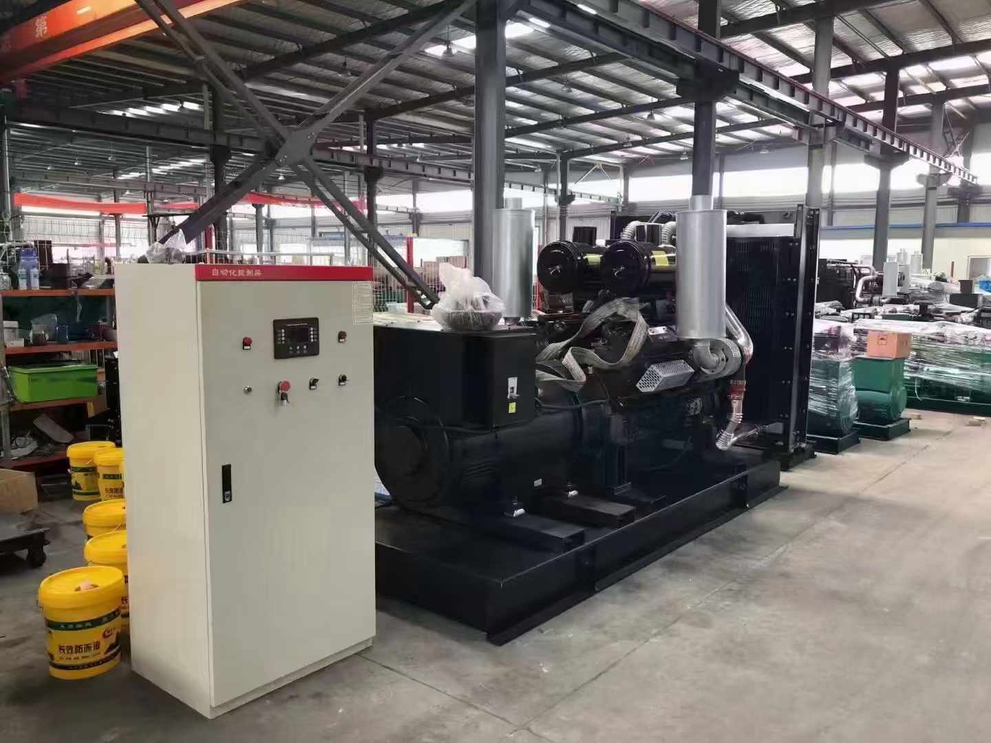 九龙柴油发电机运行时的噪音和振动水平如何？