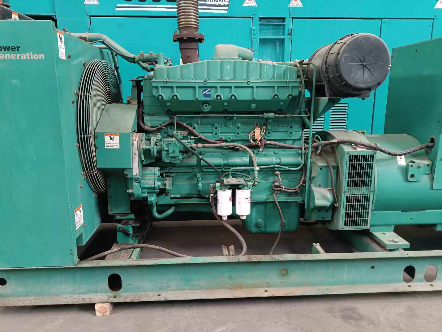 九龙过载会对 600kW 柴油发电机组造成哪些损害？