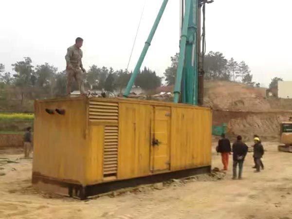 九龙如何判断水冷式机油散热器密封件是否需要更换?